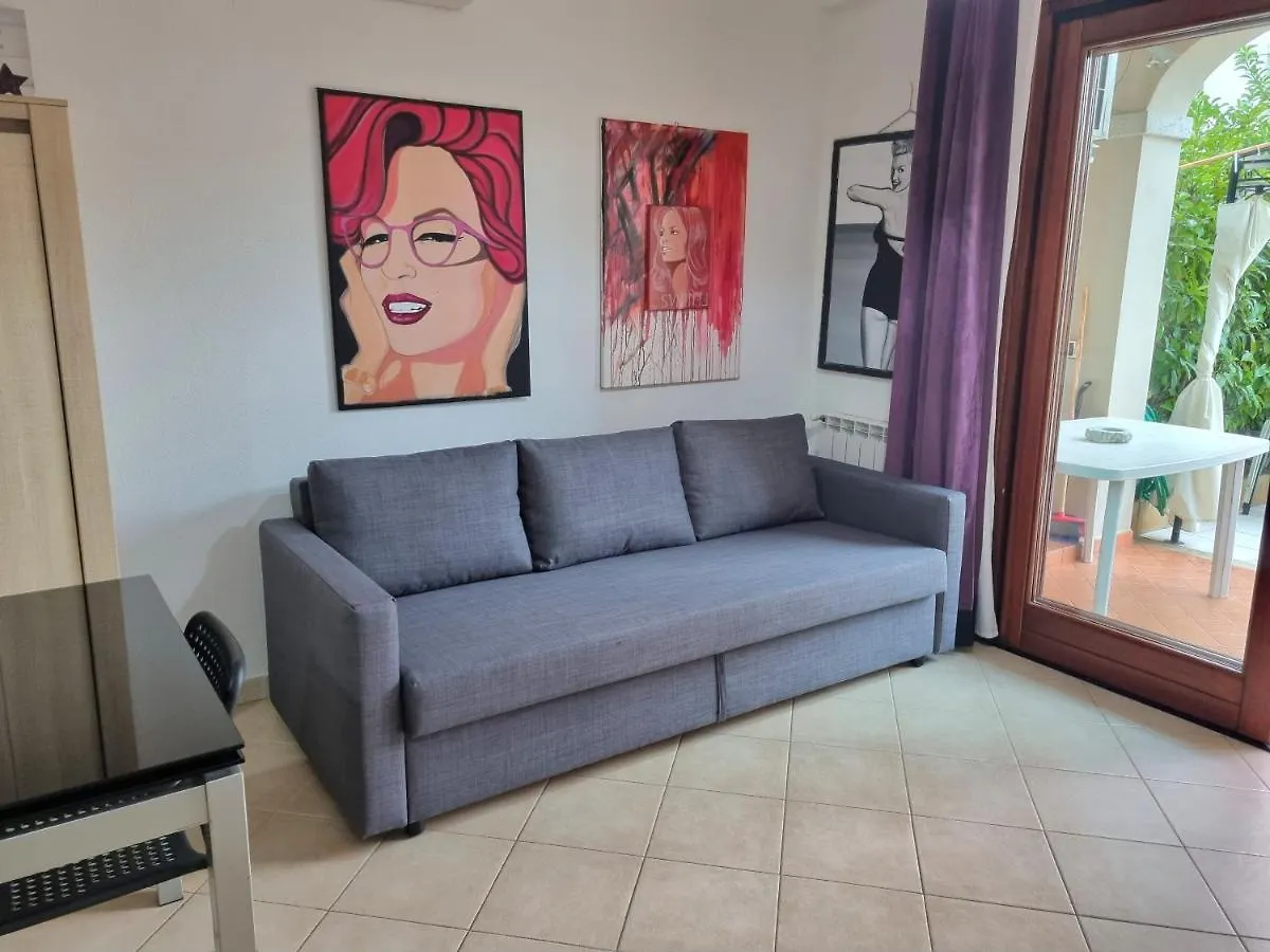 Valevalehome - Home Gallery With Fully Equipped Kitchen, Reserved Parking, Big Garden Όλμπια 0*,  Ιταλία