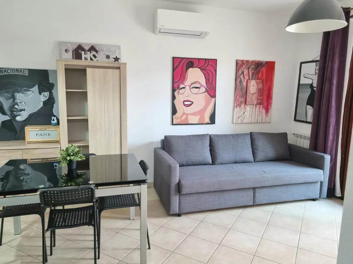Valevalehome - Home Gallery With Fully Equipped Kitchen, Reserved Parking, Big Garden Όλμπια Διαμέρισμα