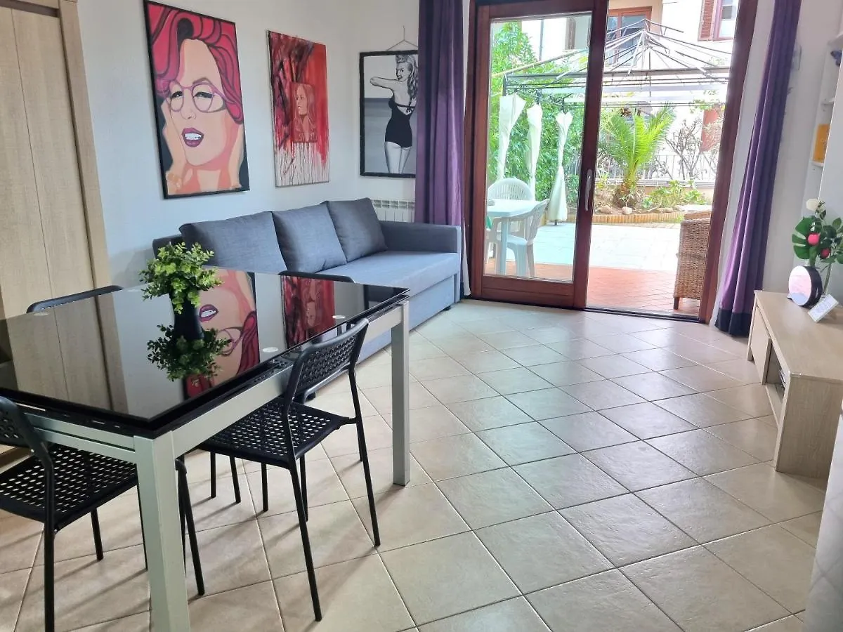 Διαμέρισμα Valevalehome - Home Gallery With Fully Equipped Kitchen, Reserved Parking, Big Garden Όλμπια Ιταλία