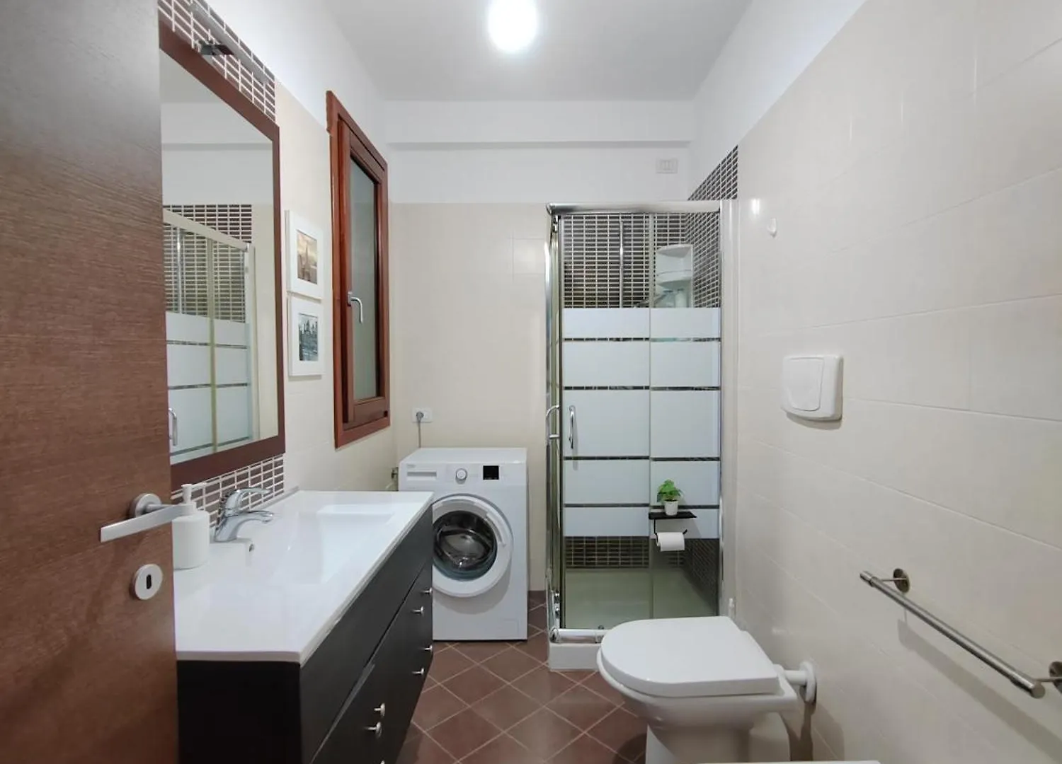 Διαμέρισμα Valevalehome - Home Gallery With Fully Equipped Kitchen, Reserved Parking, Big Garden Όλμπια