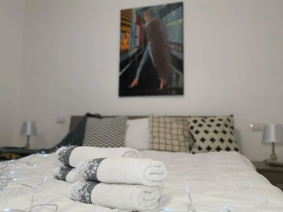 Valevalehome - Home Gallery With Fully Equipped Kitchen, Reserved Parking, Big Garden Όλμπια Διαμέρισμα
